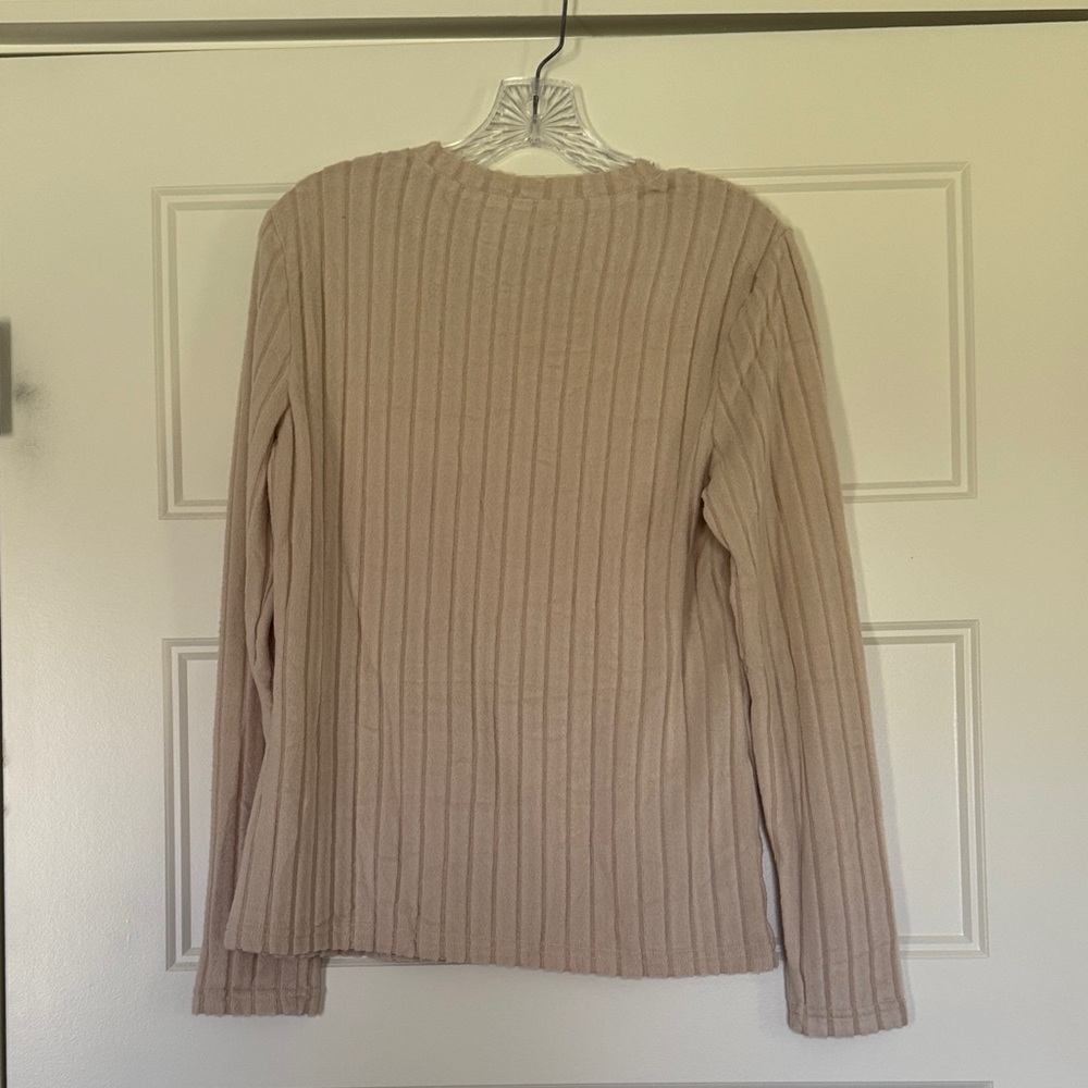 Elegant Beige Crew Neck Sweater for Women - Picture 7 of 7